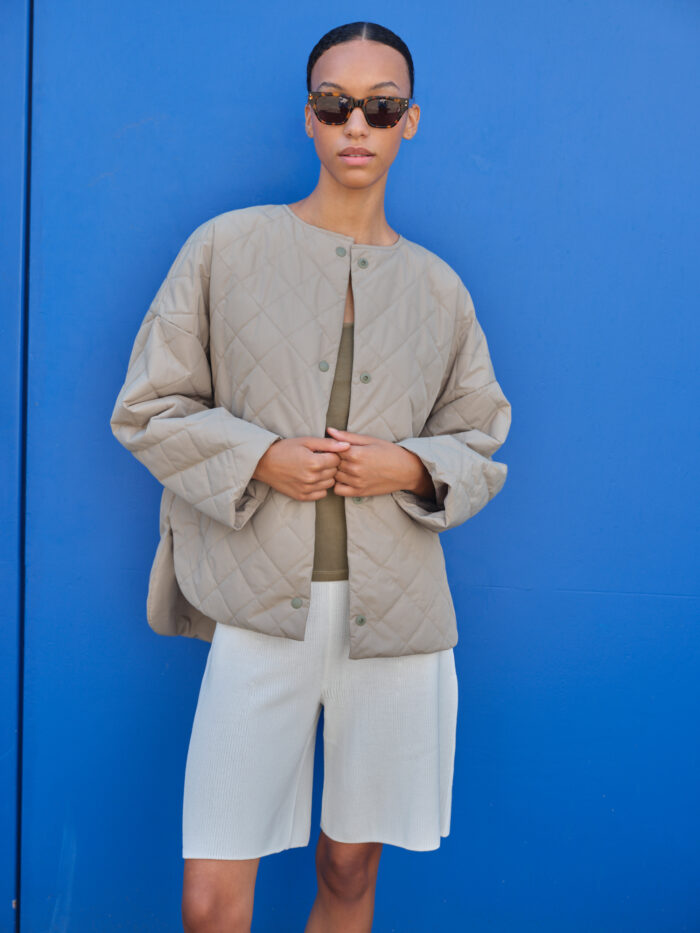 251-Mona-Jacket-Pale-Olive-010-700x933.webp