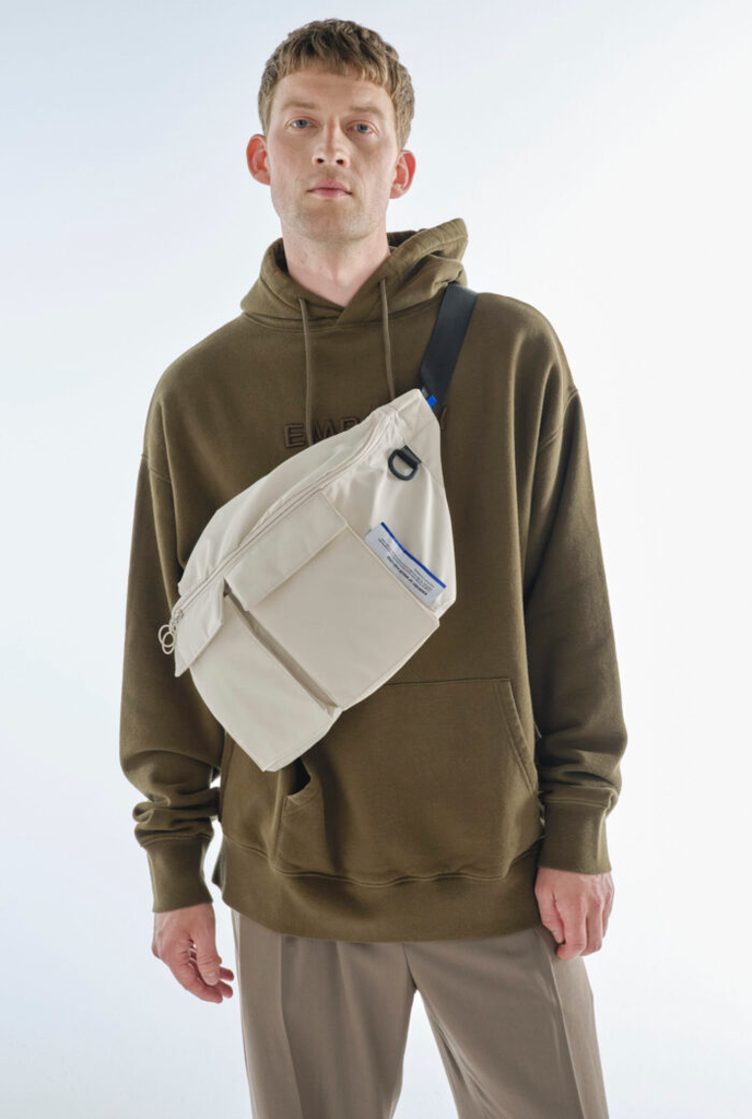 241-Tuba-Combat-Bag-Pale-Sand-041-scaled-700x1042.webp