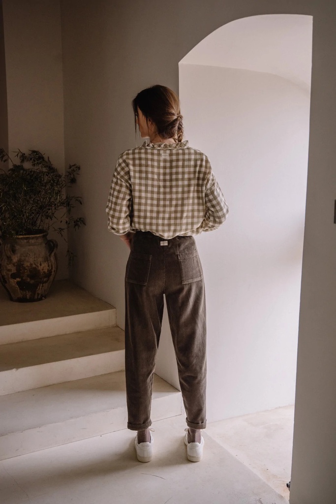 Studio Boheme - Carrot women's corduroy pants - Brownie