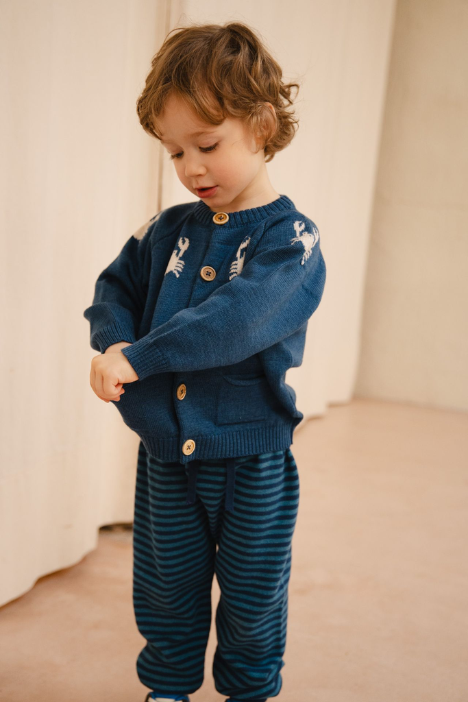 cardigan.kid.11.32.img3.webp