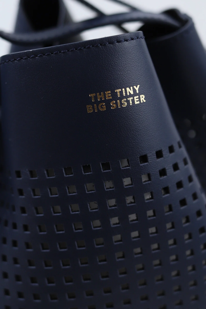 Tiny Big sister - Augusta perforated leather bag - 2 - Babette Oostduinkerke