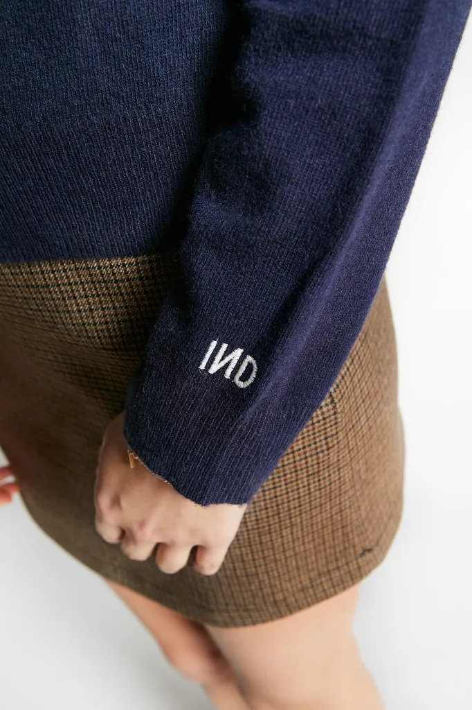 Indee - Winter pullover with buttons - 2 - Babette Oostduinkerke