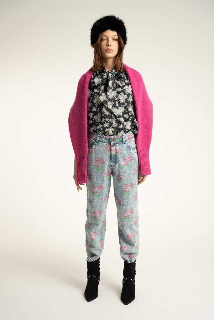 trousers-blue-denim-flowers-sisters-department-2.webp