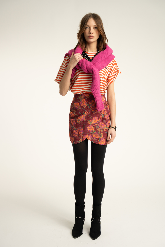  t-shirt-red-ecru-stripes-short-sleeves-sisters-department-2.webp