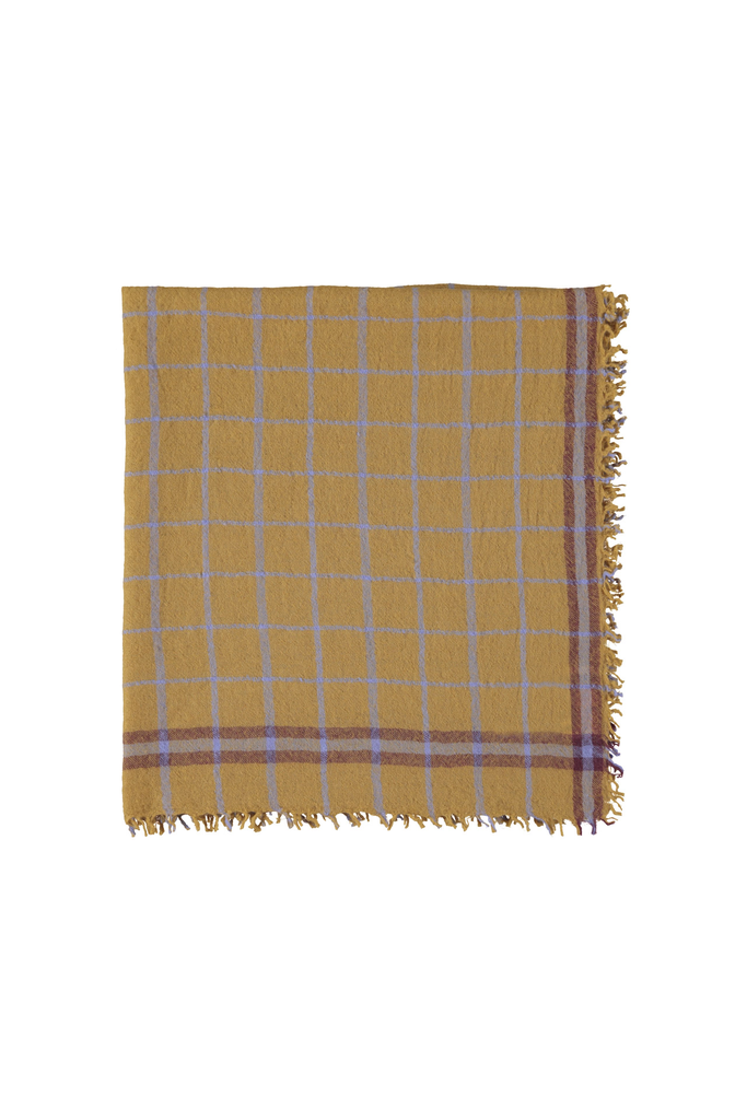 scarf-camel-checkered-sisters-department-4.webp