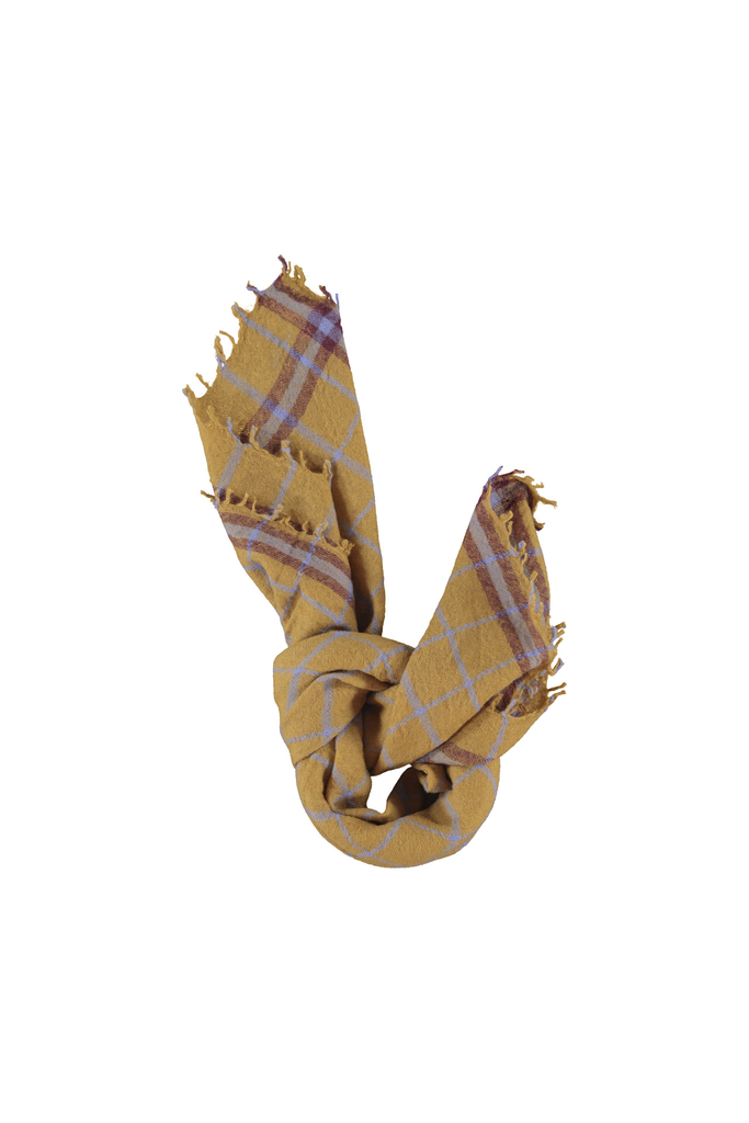 scarf-camel-checkered-sisters-department-3.webp