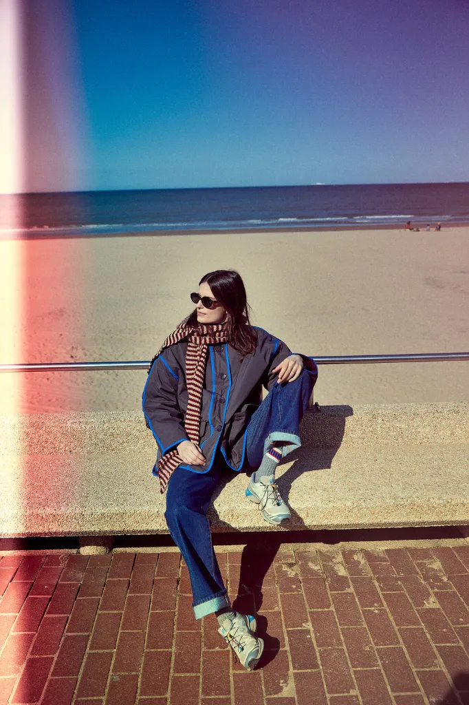 INDEE_AH26_SHOT003_PLAGE_242_final_WEBSIZE_1500px_1000x.webp