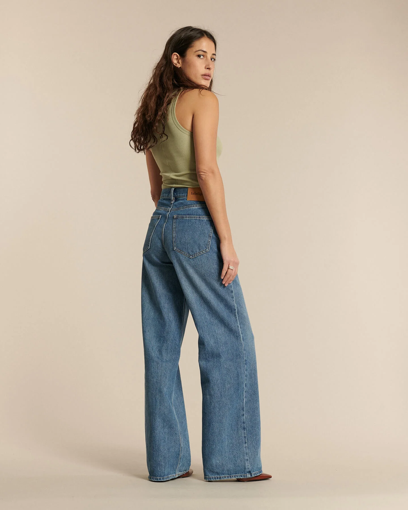 JOIE-DENIM-ASH_BLUE-IN_40-PO1620-SS26-ESHOP-33744_HD_web.jpg.webp