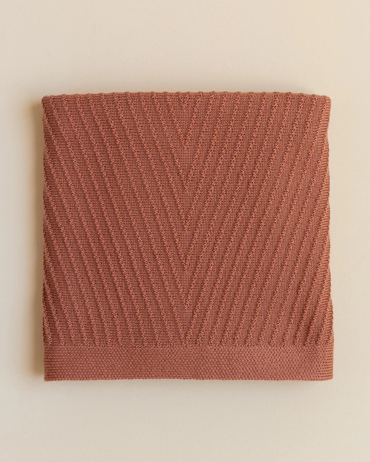Hvid - Blanket Akira - Brick - 1 - Babette Oostduinkerke