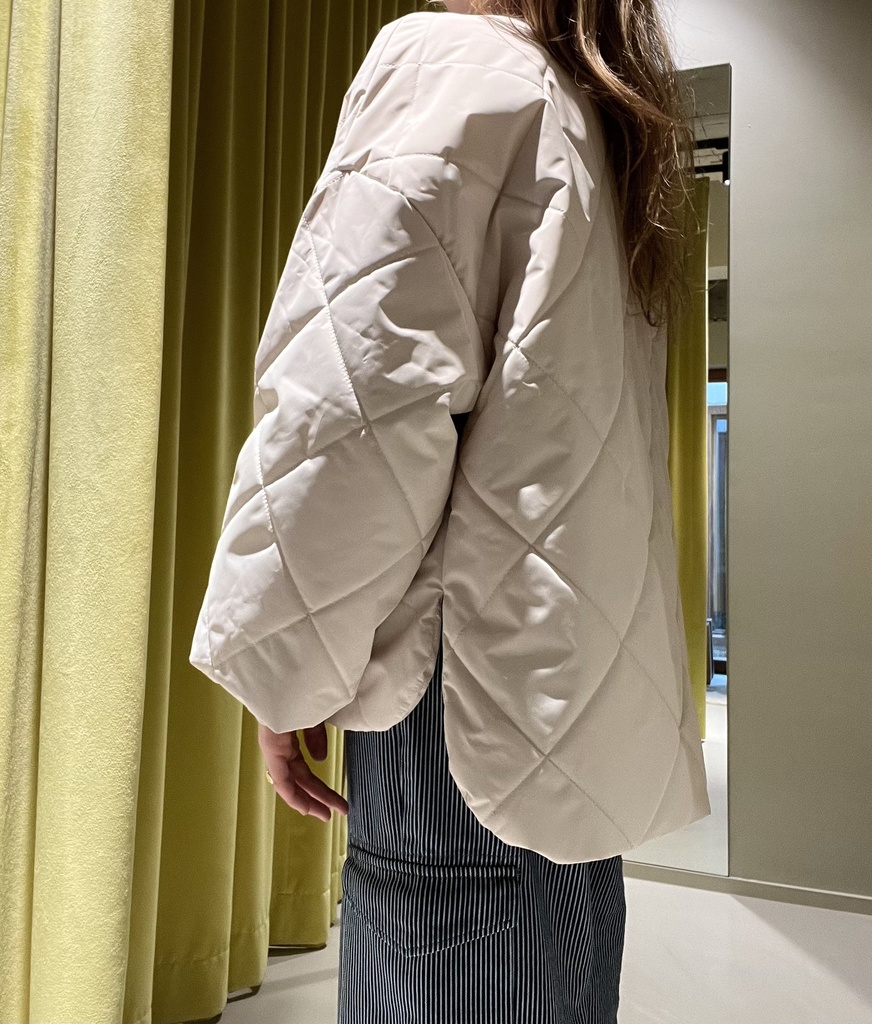 Embassy of Bricks and Logs - Monza puffer jacket - Pale sand