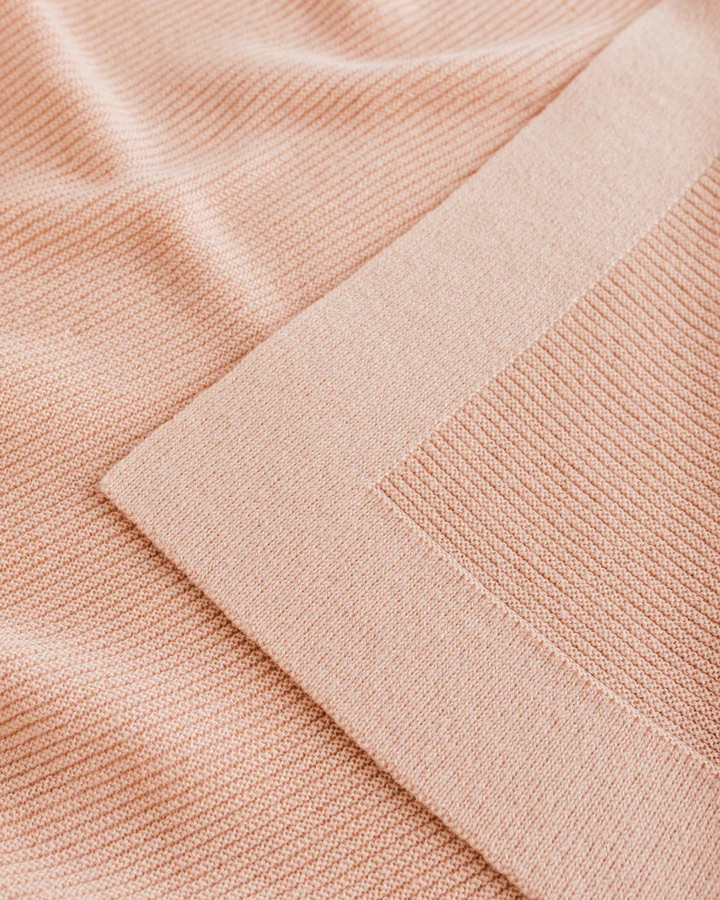 Hvid - Blanket Gust (Apricot) - 1 - Babette Oostduinkerke
