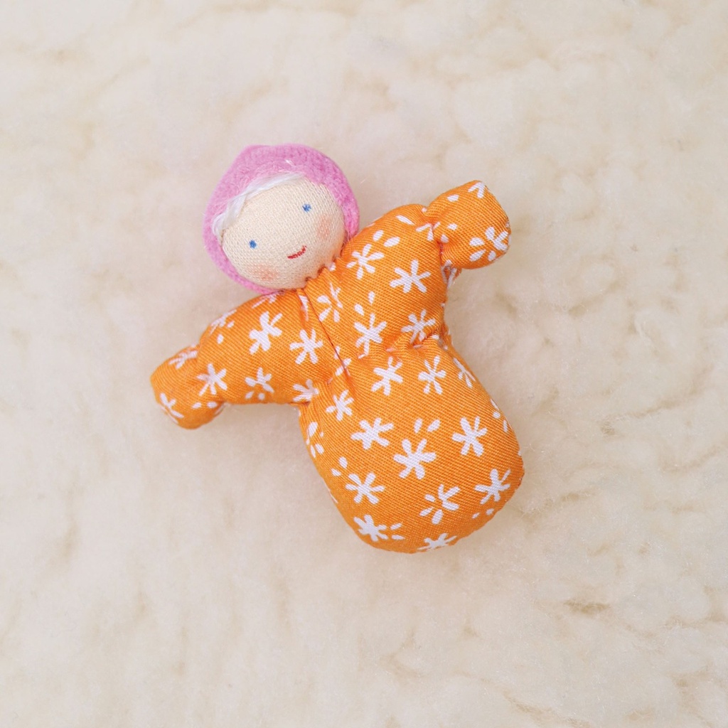 Grimms - Flexibel popje Baby Mia