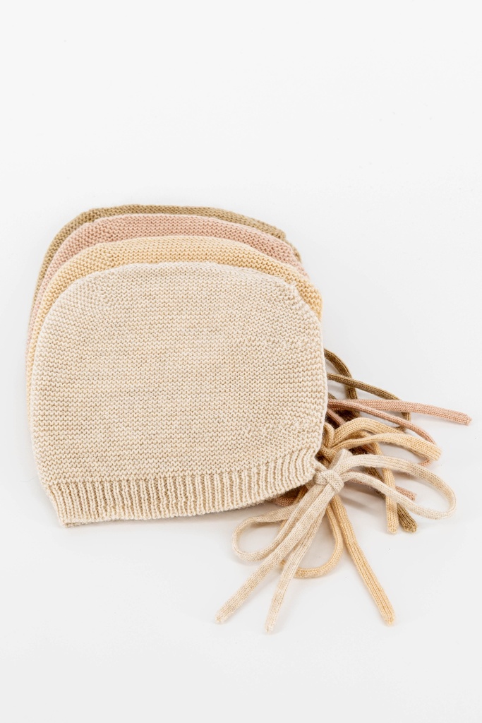 Hvid bonnet Newborn (Sand)