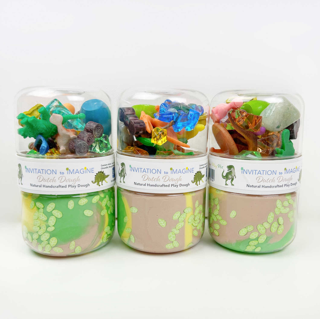 Invitation to imagine - Dinosaur play pot 