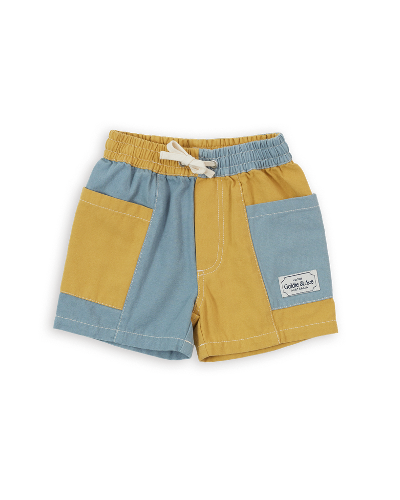 Goldie and Ace - Patchy pocket short sky/butter (2 jaar)