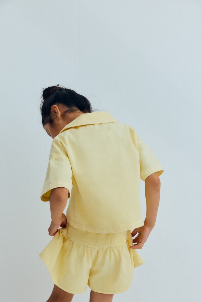 The New Society - Bellis short - Soft lemon