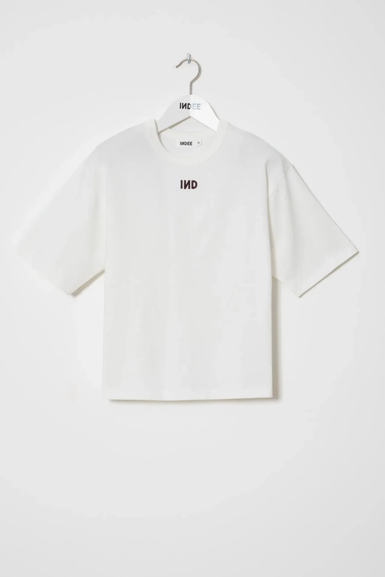 Indee - Wallis round neck tee (off white)