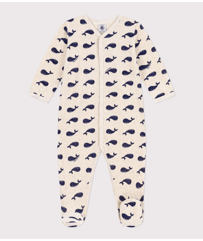 Petit Bateau – Velours Babypyjama met Walvisprint (1 maand)