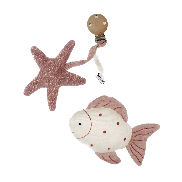 Saga - Pram toy Fish Njord - Pearl blush