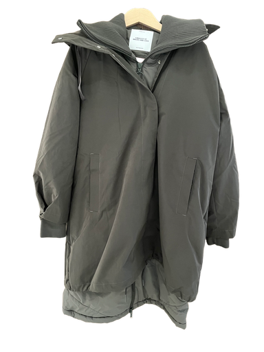 Embassy of Bricks and Logs - Selma Modular Parka - Black/ Olive